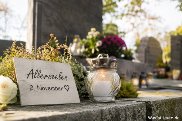 Allerseelen ist am 2. November: Gedenken an Verstorbene